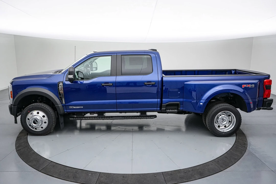 2026 Ford Super Duty 5th Gen - Image 9 of 23