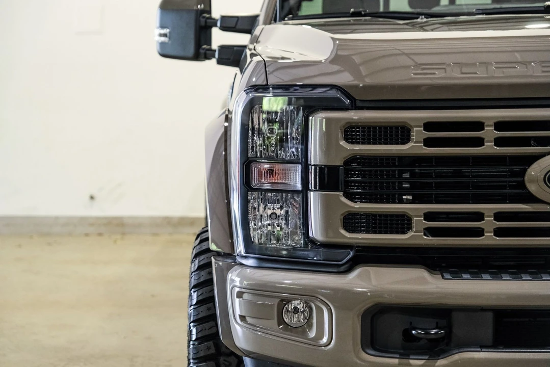 2026 Ford Super Duty 5th Gen - Image 4 of 12