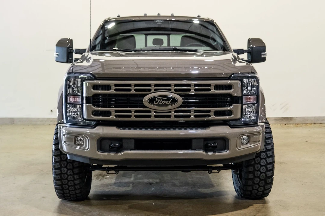 2026 Ford Super Duty 5th Gen - Image 3 of 12