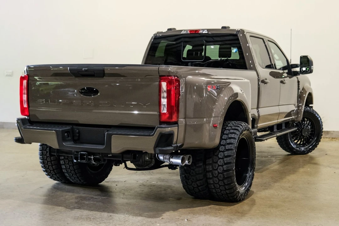 2026 Ford Super Duty 5th Gen - Image 6 of 12