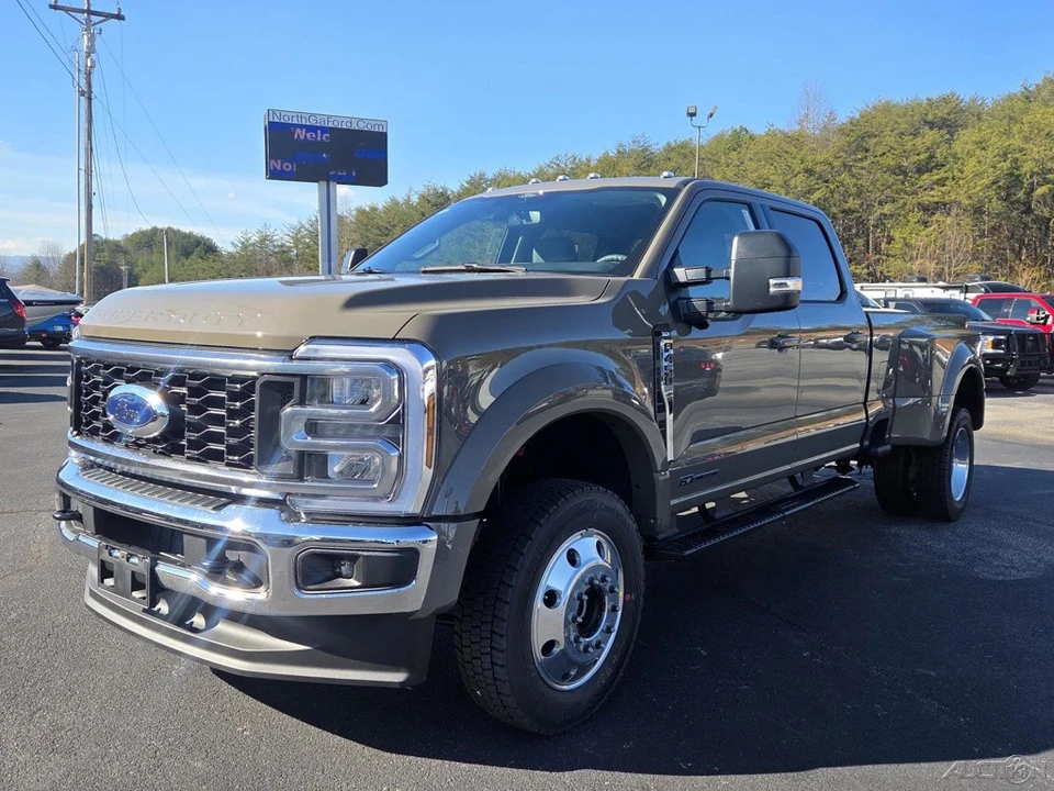 2026 Ford Super Duty 5th Gen - Image 18 of 19