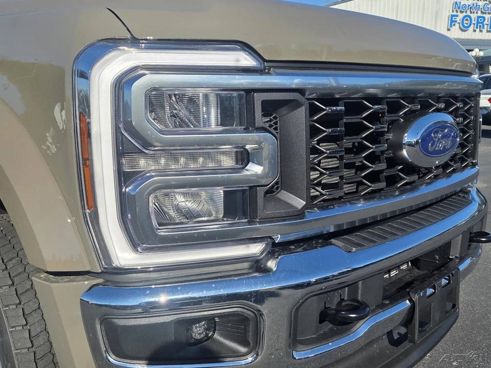 2026 Ford Super Duty 5th Gen - Image 14 of 19