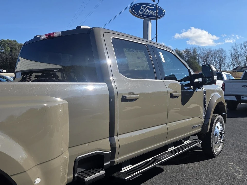 2026 Ford Super Duty 5th Gen - Image 3 of 19