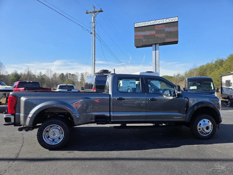 2026 Ford Super Duty 5th Gen - Image 13 of 21