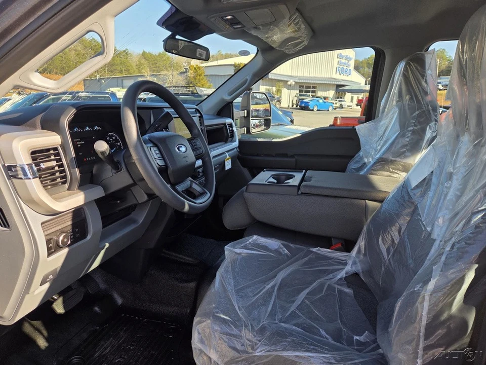 2026 Ford Super Duty 5th Gen - Image 16 of 21