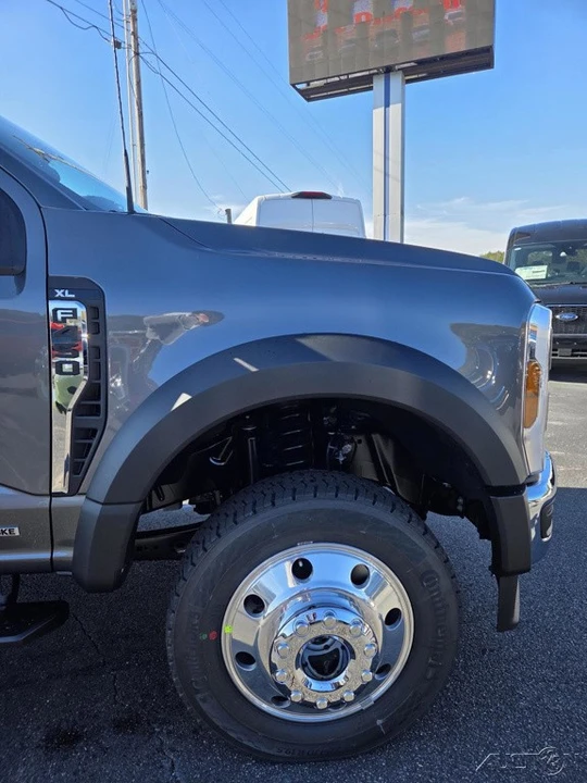2026 Ford Super Duty 5th Gen - Image 9 of 21