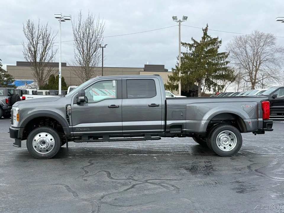 2026 Ford Super Duty 5th Gen - Image 2 of 12