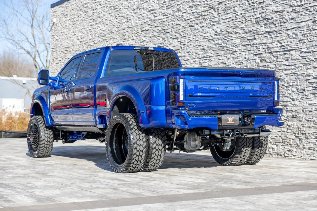 2026 Ford Super Duty 5th Gen - Image 14 of 21