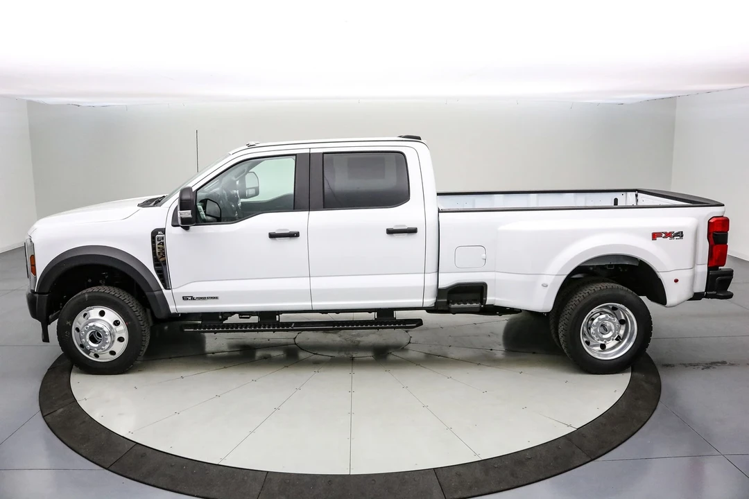 2026 Ford Super Duty 5th Gen - Image 9 of 21