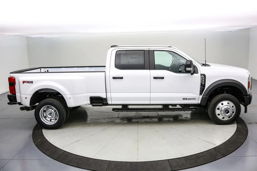 2026 Ford Super Duty 5th Gen - Image 4 of 21