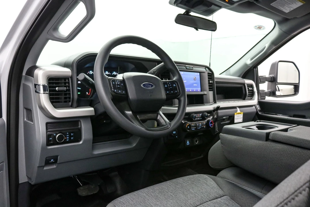 2026 Ford Super Duty 5th Gen - Image 14 of 21