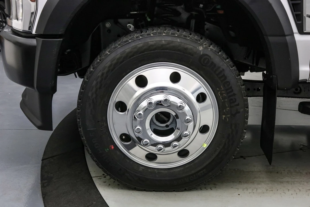 2026 Ford Super Duty 5th Gen - Image 12 of 21
