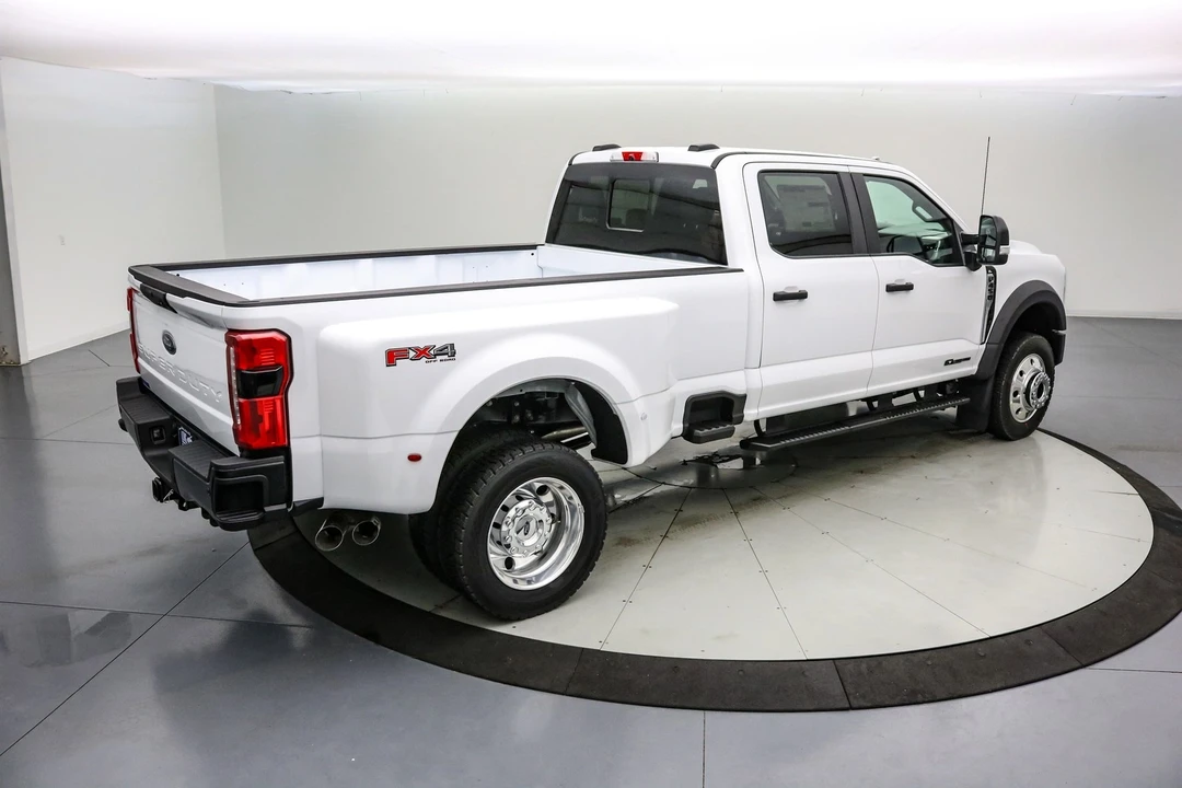 2026 Ford Super Duty 5th Gen - Image 5 of 21