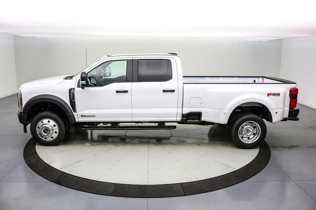2026 Ford Super Duty 5th Gen - Image 9 of 21