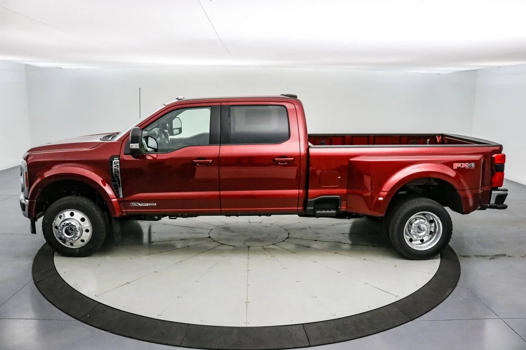 2026 Ford Super Duty 5th Gen - Image 9 of 21