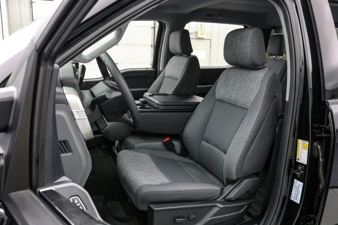 2026 Ford Super Duty 5th Gen - Image 13 of 21