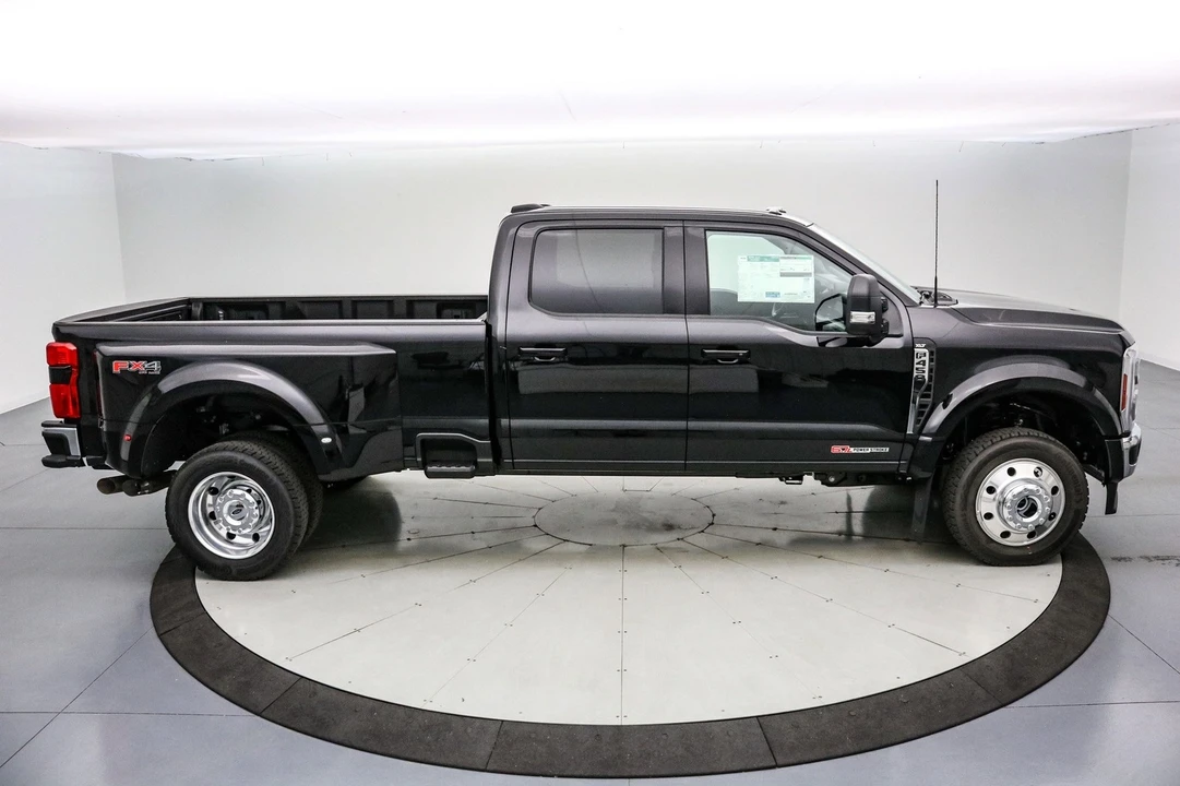 2026 Ford Super Duty 5th Gen - Image 4 of 21