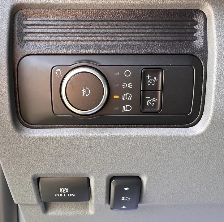 2026 Ford Super Duty 5th Gen - Image 11 of 23