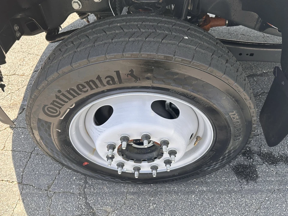 2026 Ford Super Duty 5th Gen - Image 21 of 23