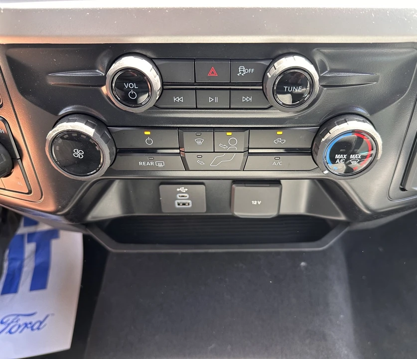2026 Ford Super Duty 5th Gen - Image 18 of 23