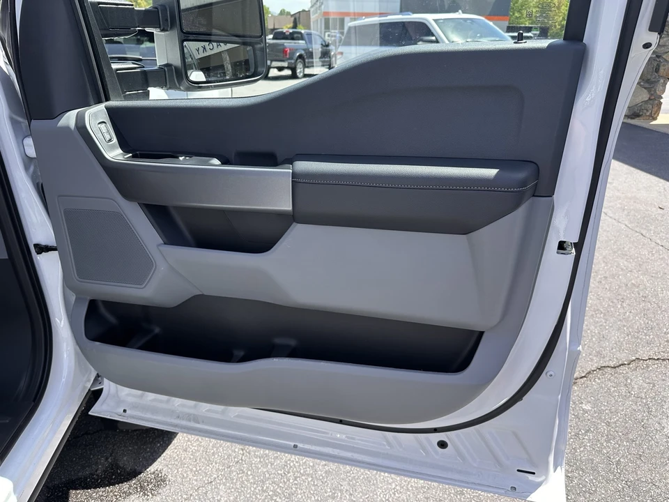 2026 Ford Super Duty 5th Gen - Image 8 of 23