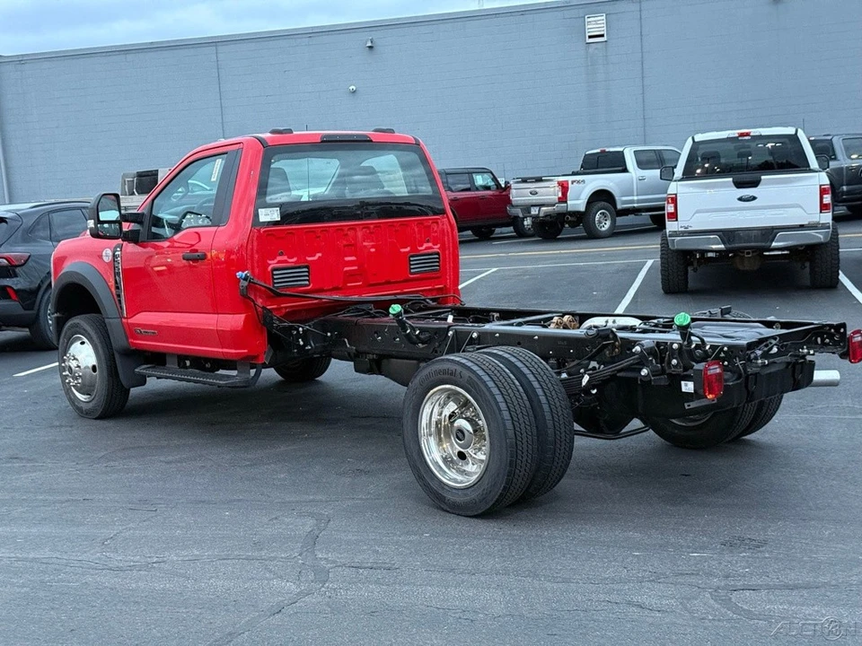 2026 Ford Super Duty 5th Gen - Image 3 of 12