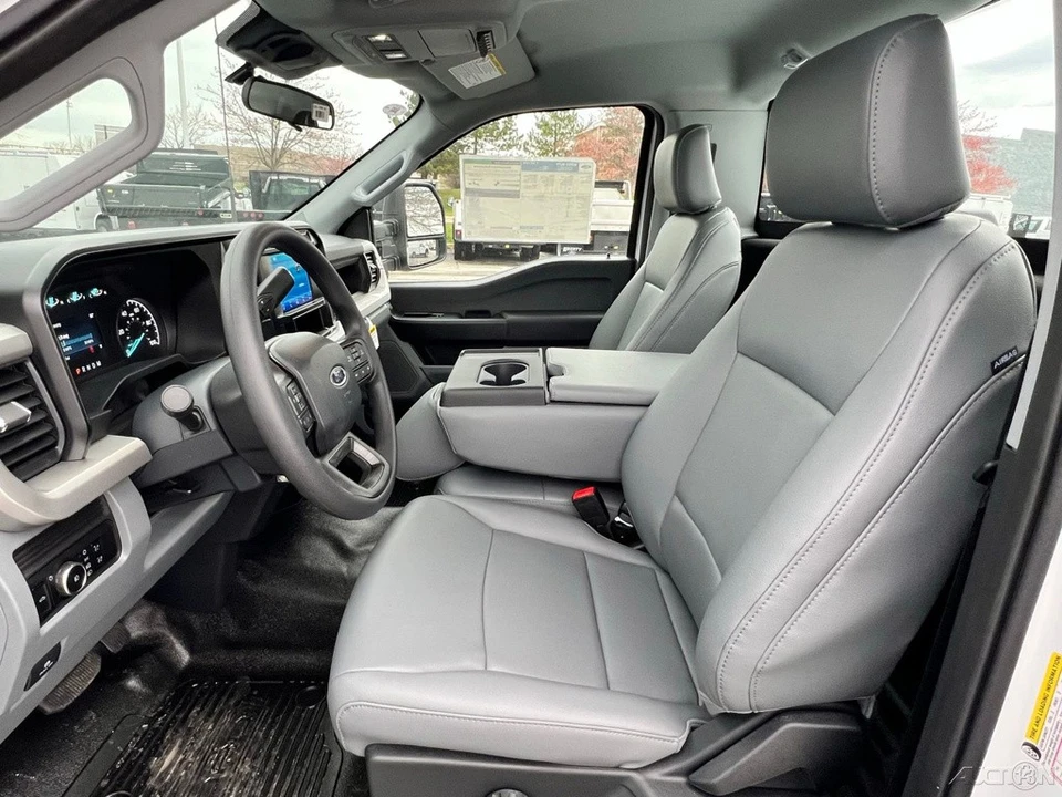 2026 Ford Super Duty 5th Gen - Image 15 of 24