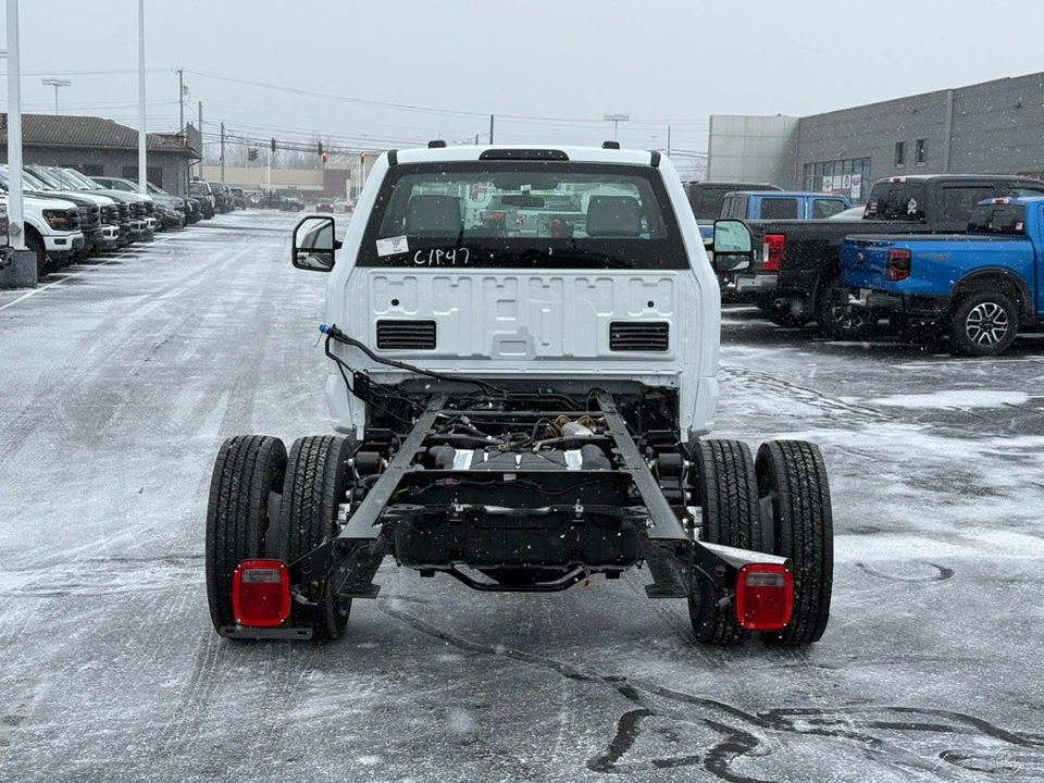 2026 Ford Super Duty 5th Gen - Image 5 of 24