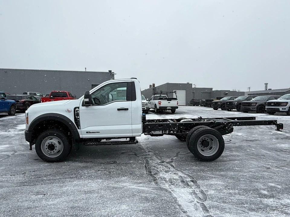 2026 Ford Super Duty 5th Gen - Image 2 of 24
