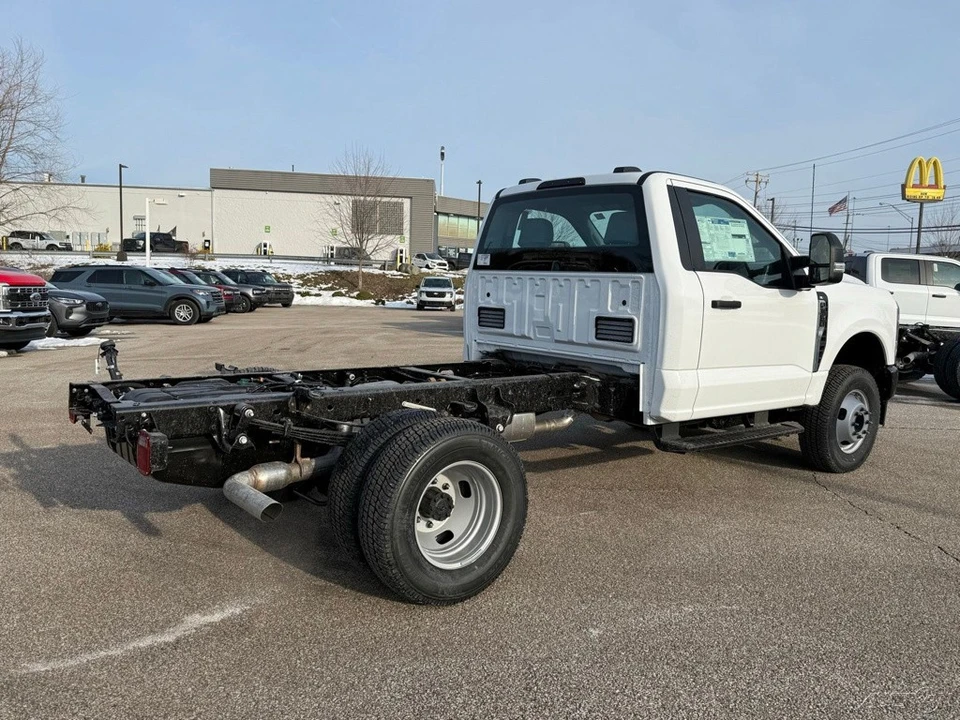 2026 Ford Super Duty 5th Gen - Image 6 of 24