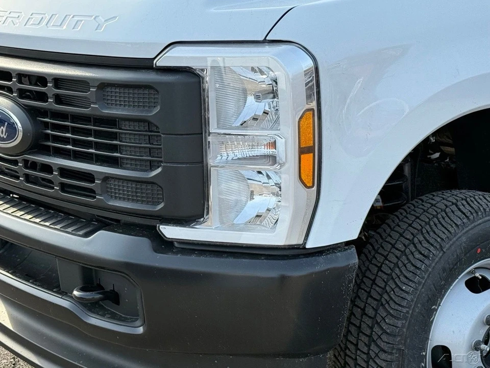 2026 Ford Super Duty 5th Gen - Image 11 of 24