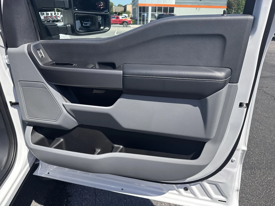 2026 Ford Super Duty 5th Gen - Image 9 of 21