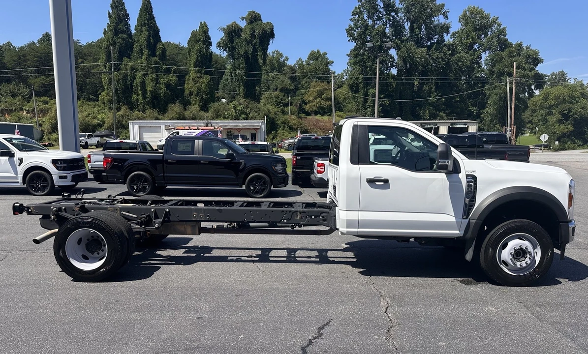 2026 Ford Super Duty 5th Gen - Image 5 of 21