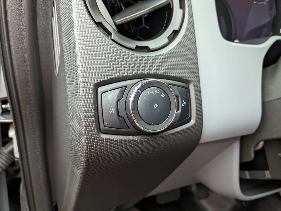 2026 Ford Super Duty 5th Gen - Image 18 of 21