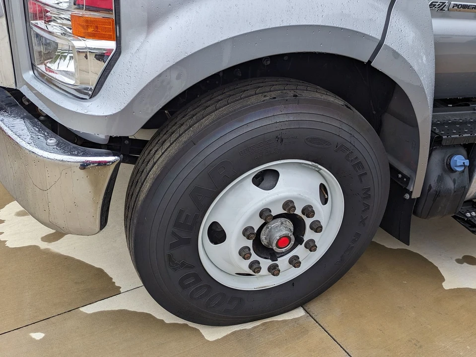 2026 Ford Super Duty 5th Gen - Image 10 of 12