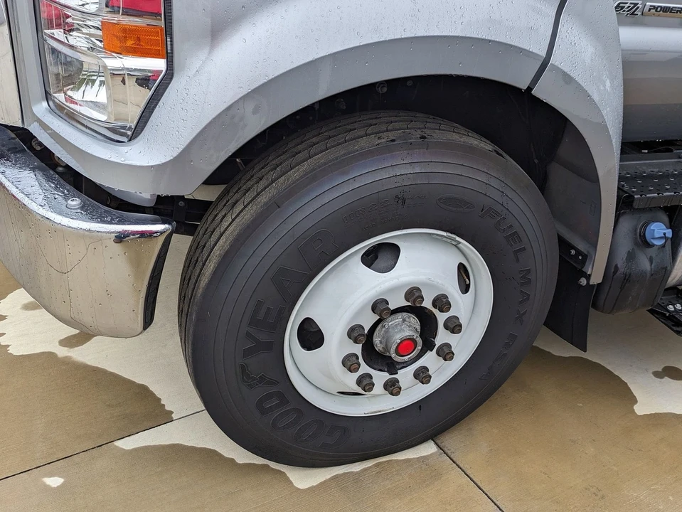 2026 Ford Super Duty 5th Gen - Image 10 of 21