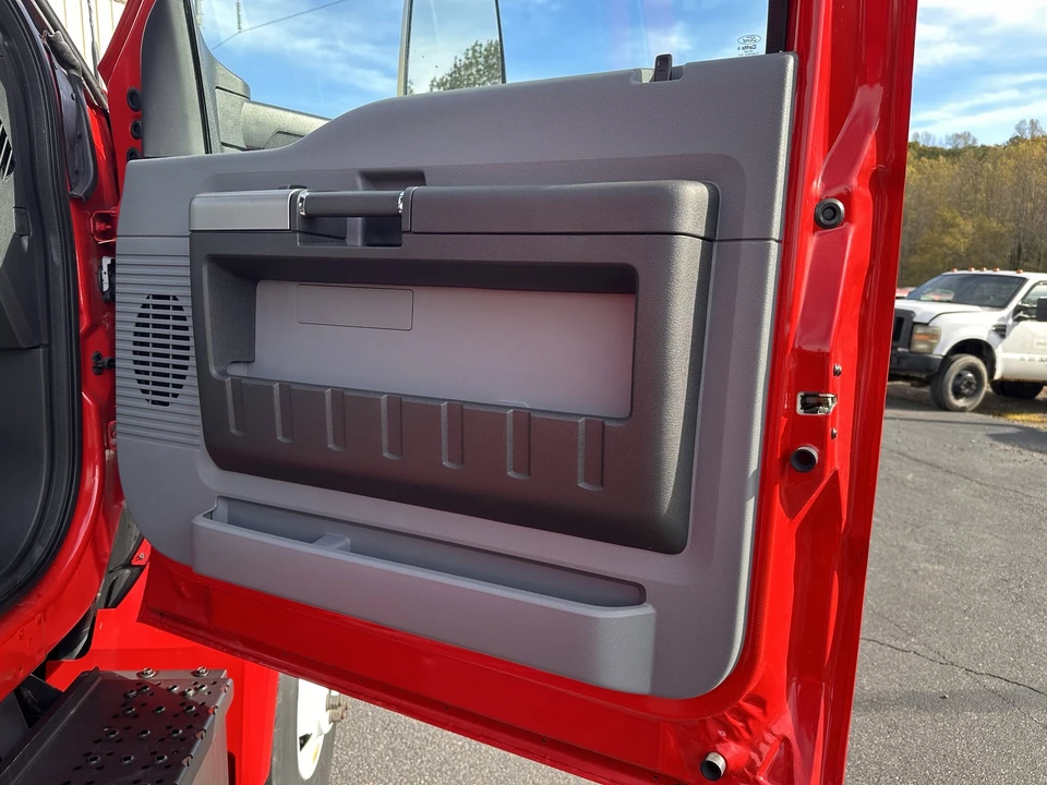 2026 Ford Super Duty 5th Gen - Image 11 of 25