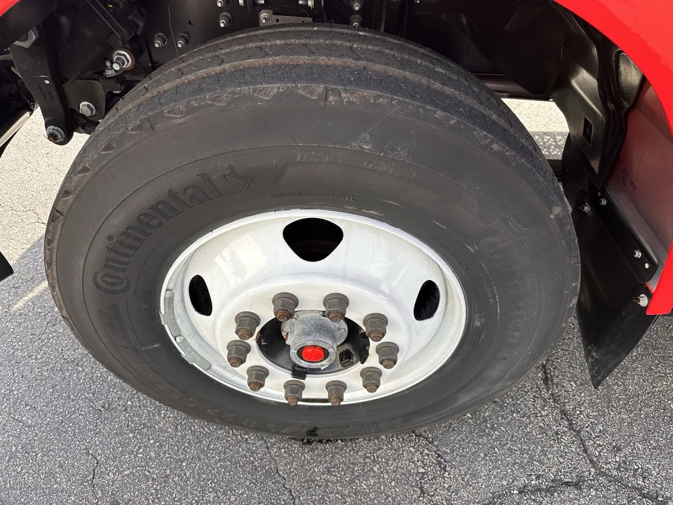 2026 Ford Super Duty 5th Gen - Image 23 of 25