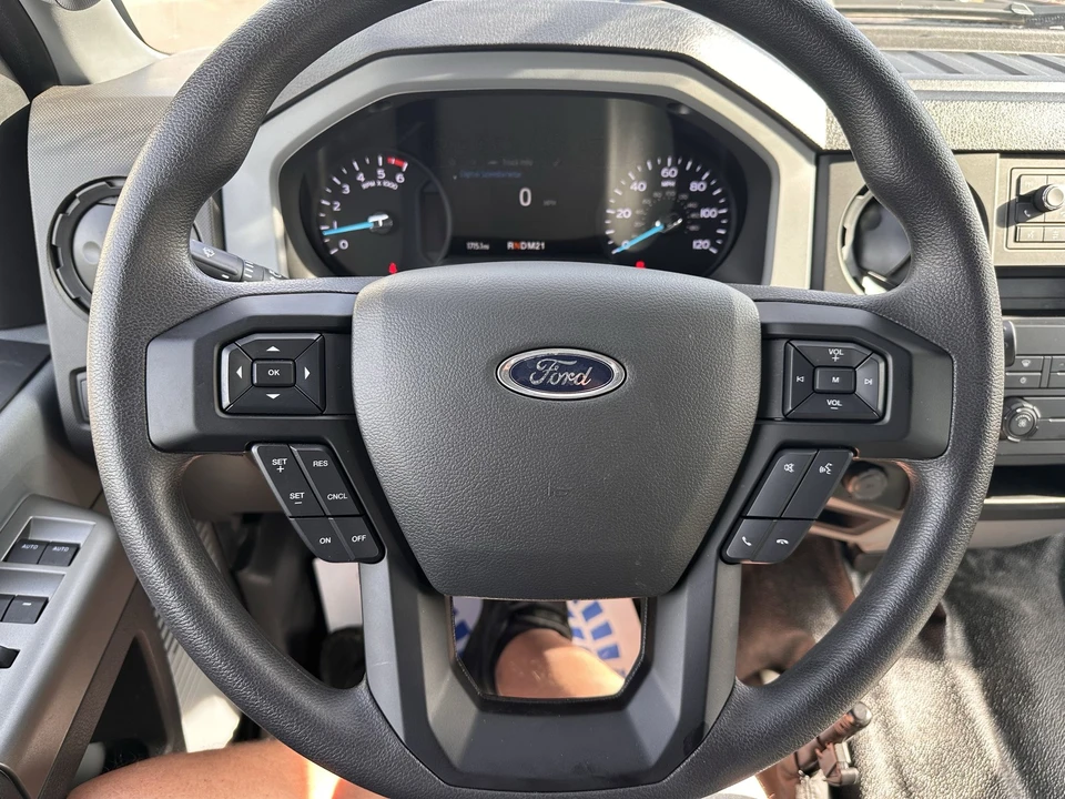2026 Ford Super Duty 5th Gen - Image 17 of 25