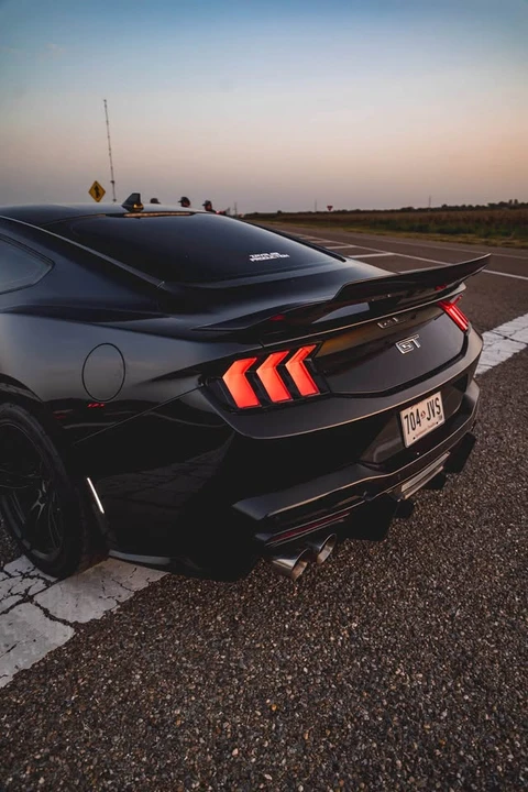 2026 Ford GT - Image 4 of 6