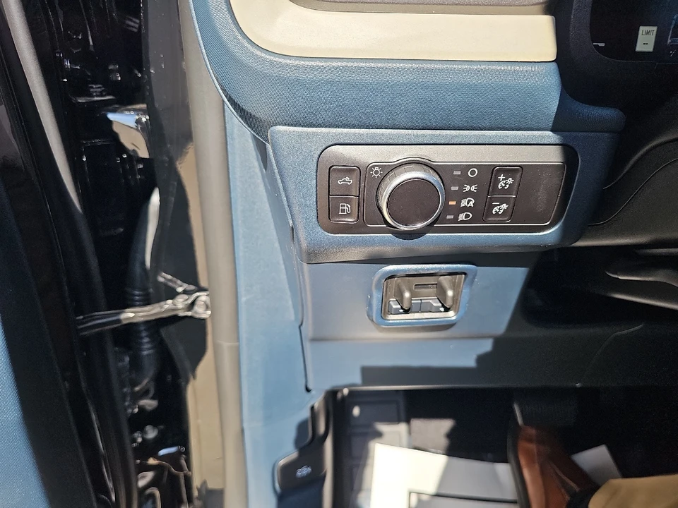 2026 Ford Maverick - Image 20 of 25