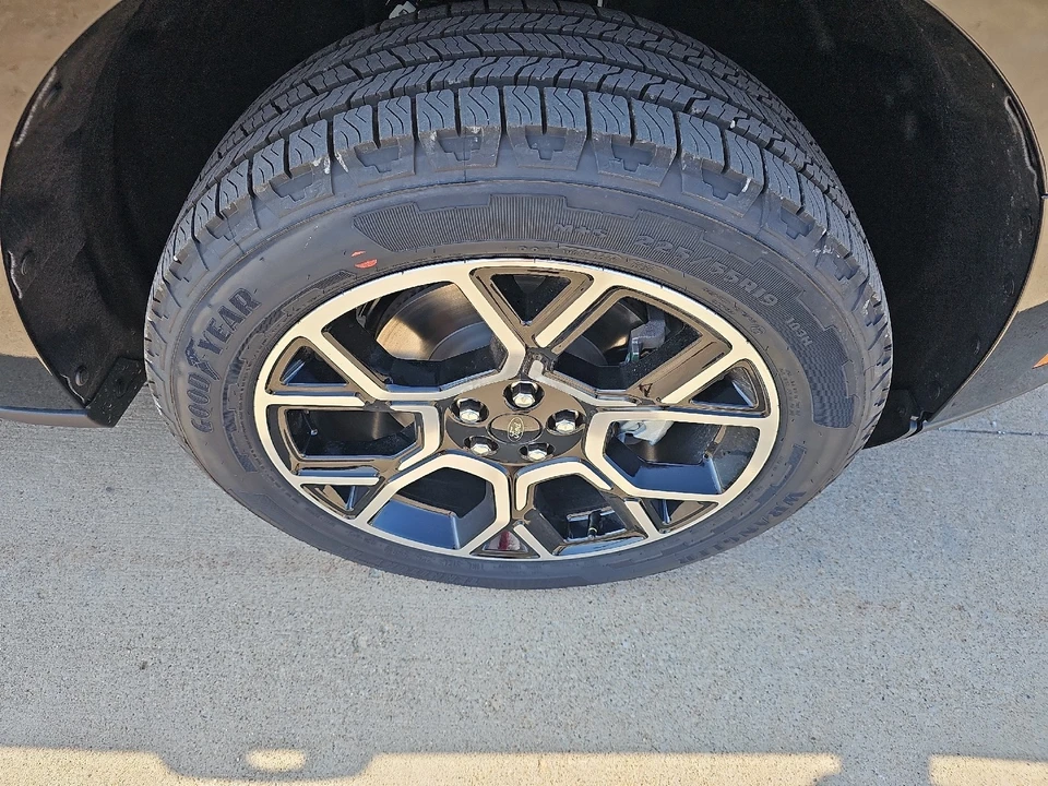 2026 Ford Maverick - Image 4 of 25