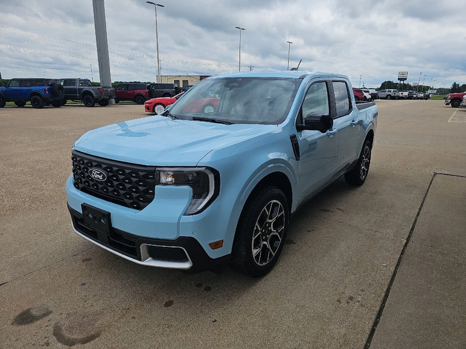 2026 Ford Maverick - Image 16 of 24