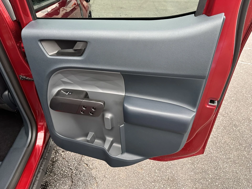 2026 Ford Maverick - Image 16 of 21