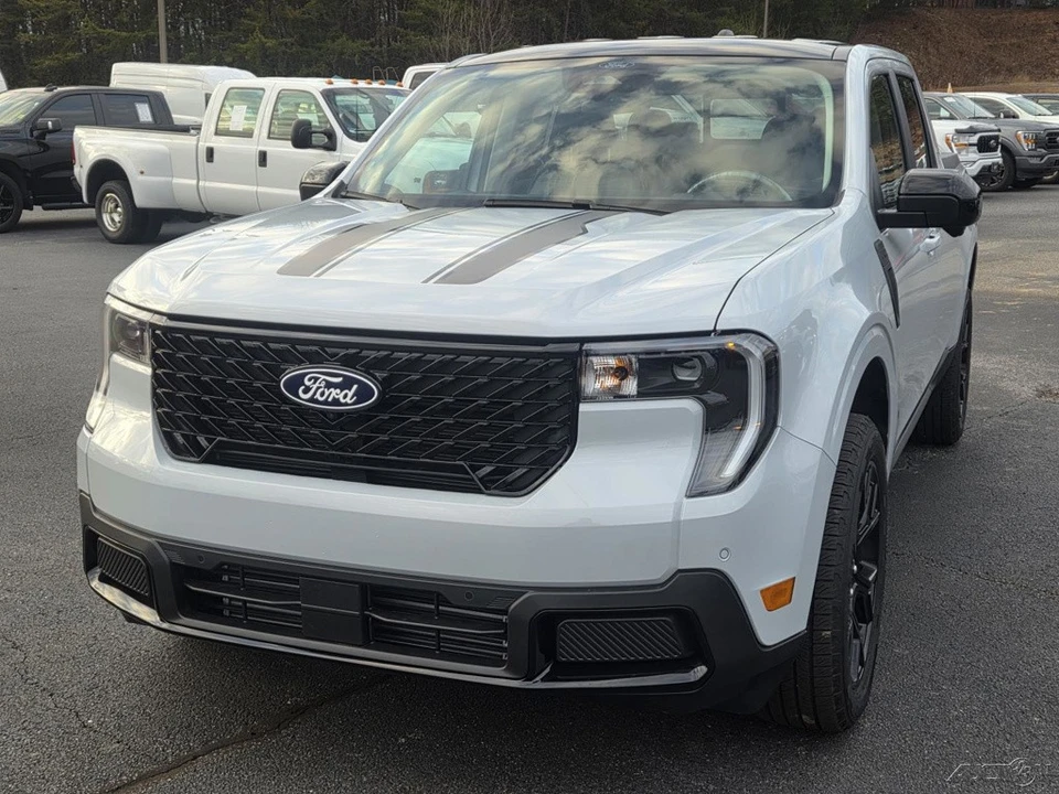 2026 Ford Maverick - Image 17 of 19