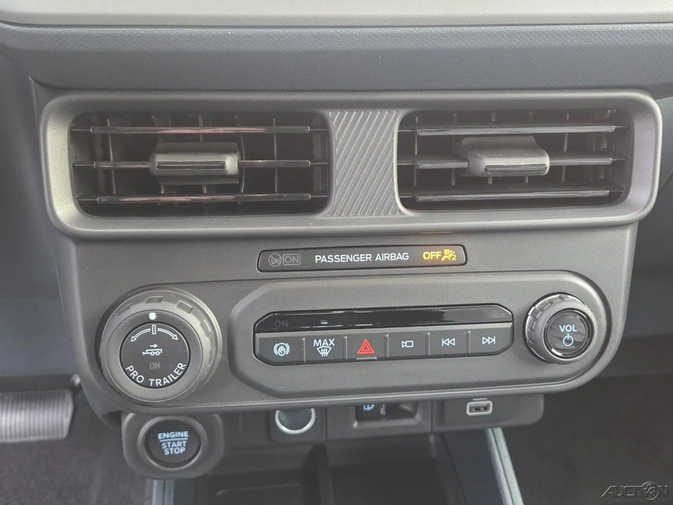 2026 Ford Maverick - Image 11 of 19