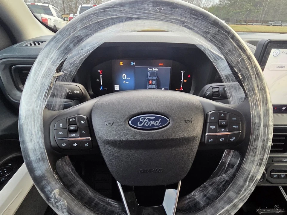 2026 Ford Maverick - Image 15 of 19