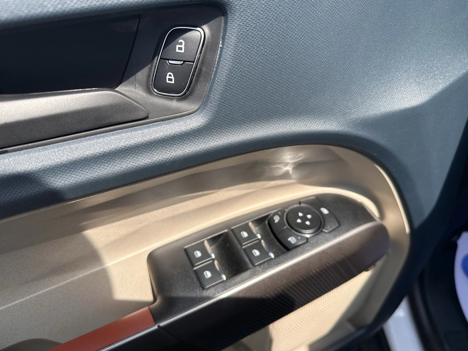 2026 Ford Maverick - Image 18 of 30