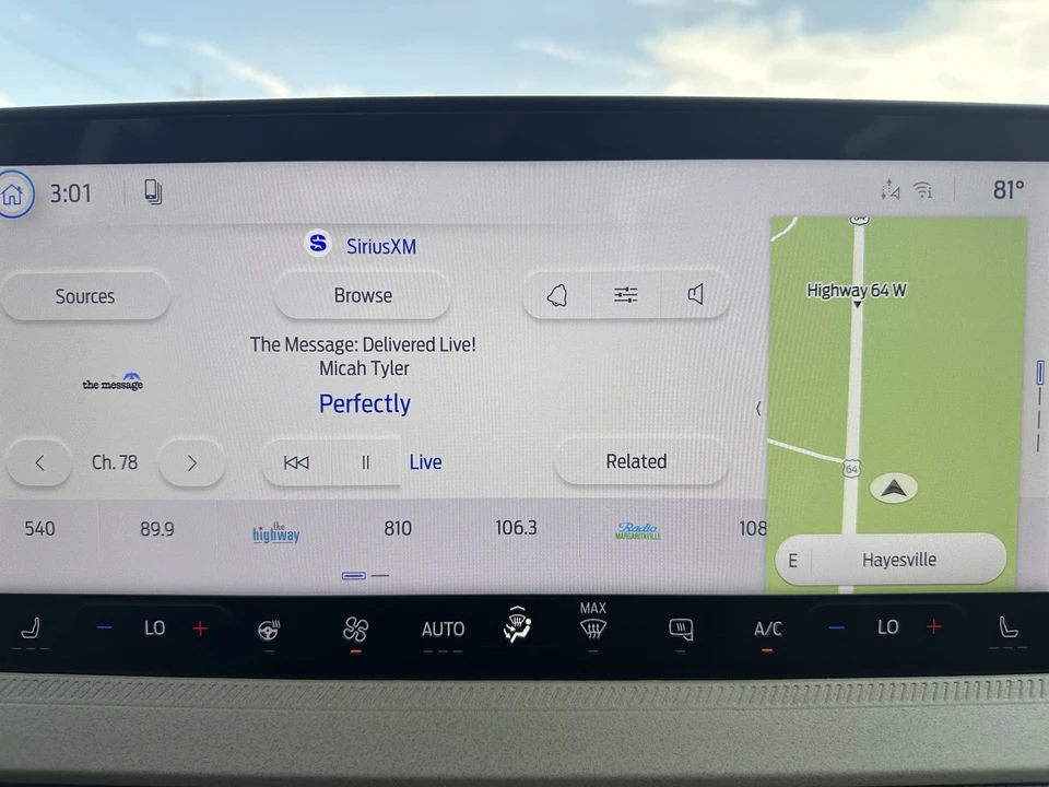 2026 Ford Maverick - Image 26 of 30