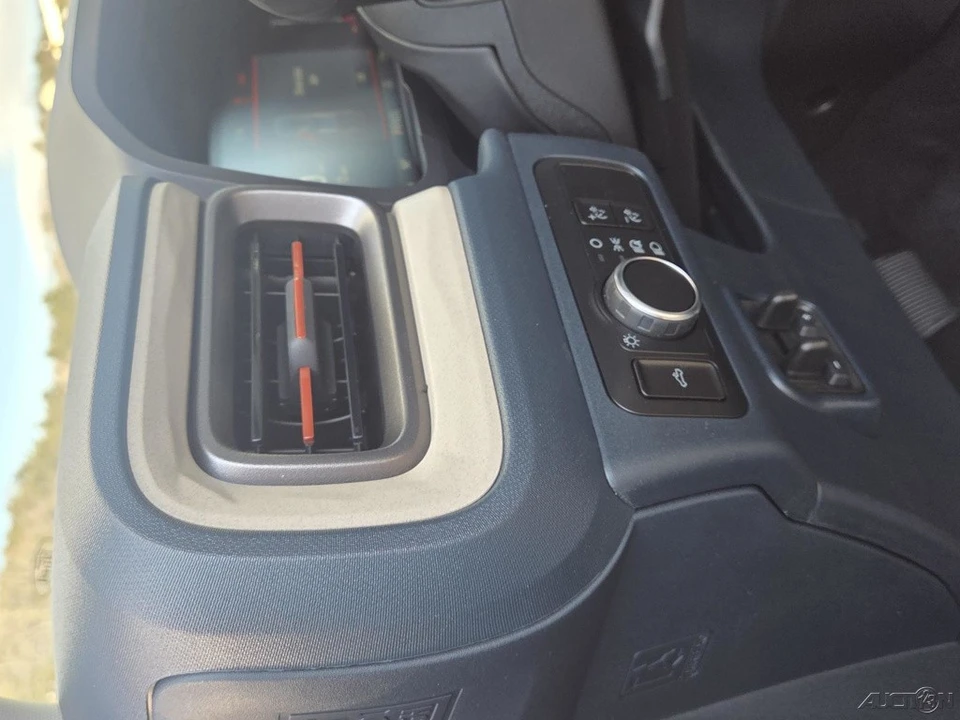 2026 Ford Maverick - Image 14 of 21